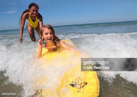 Free Teenage Girls In Swimsuits Beach Photos